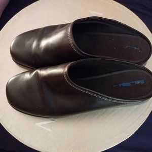 Brown Leather Clogs | Size 9 M